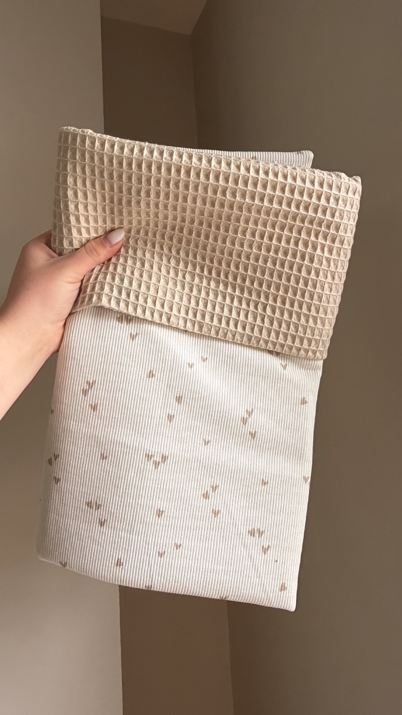 Deken beige hartjes