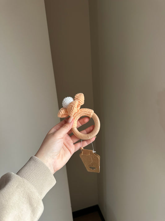 Rammelaar roze bloem