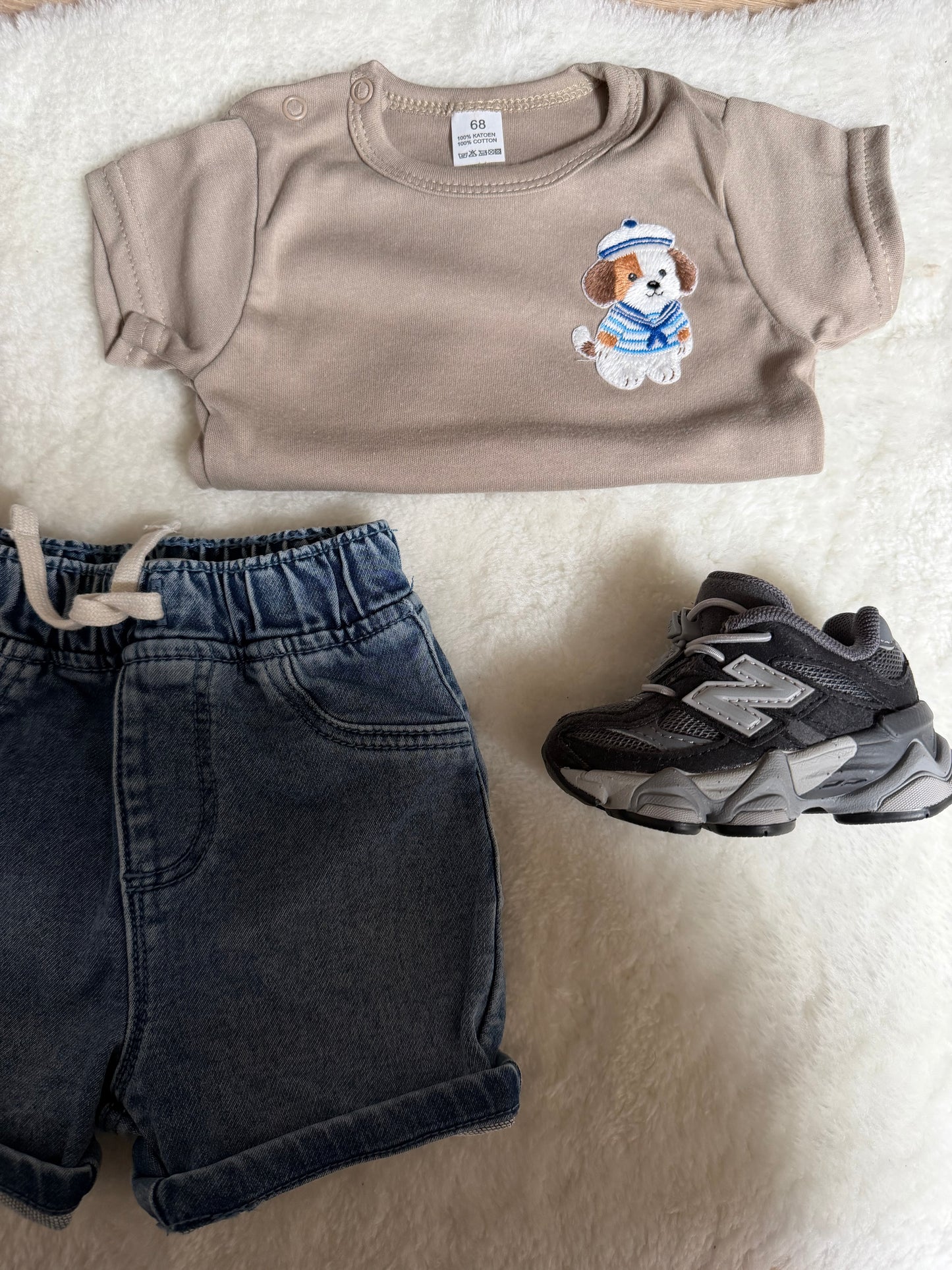 T-shirt beige hond